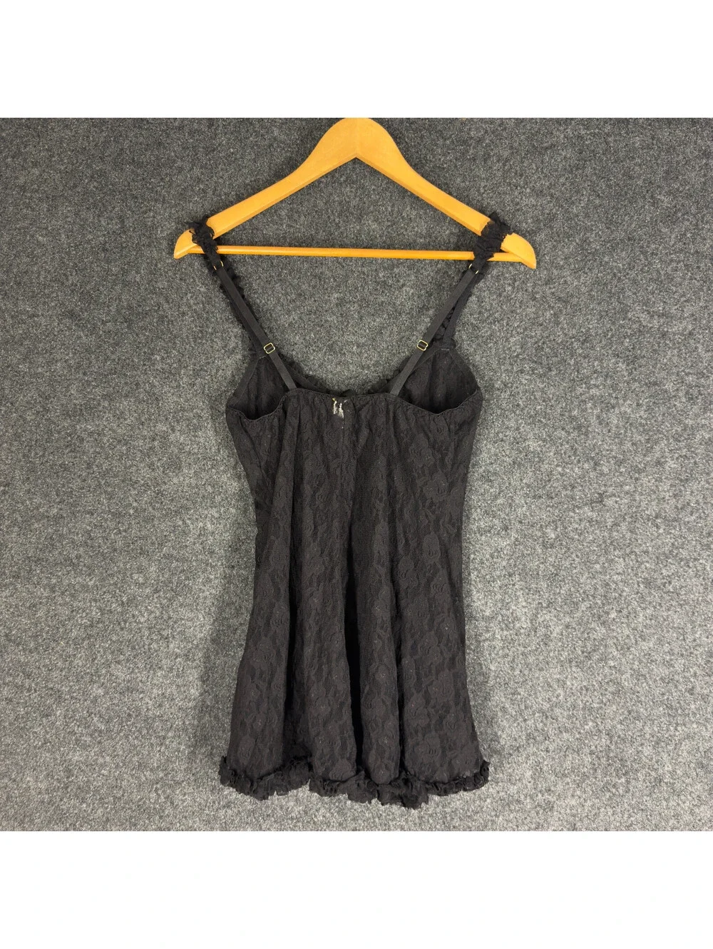 Cinema Etoile Night Gown Women M Medium Black Floral Lace Sleeveless V-Neck